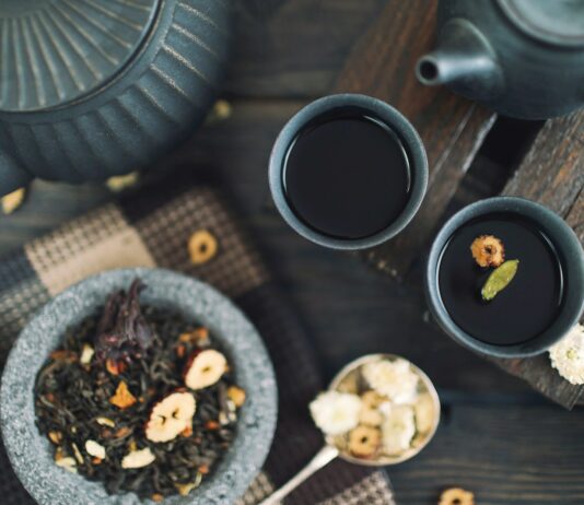 천연 약재로 만드는 건강차 레시피 photo of teacup with coffees